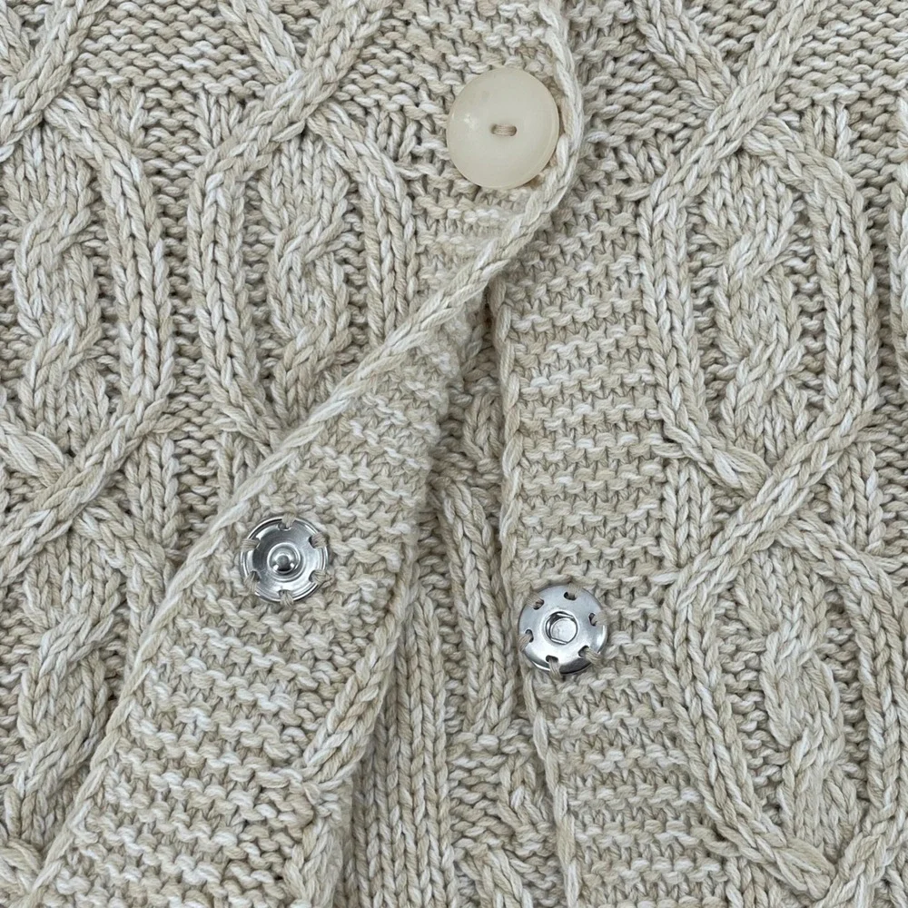 NWT Womens Cable Knit Cropped Cardigan Sweater Sz Small Oat Beige Chunky Neutral - Picture 9 of 10